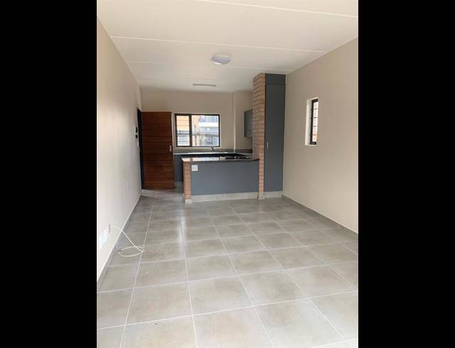 2 BEDROOM APARTMENT TO LET IN VORNA VALLEY